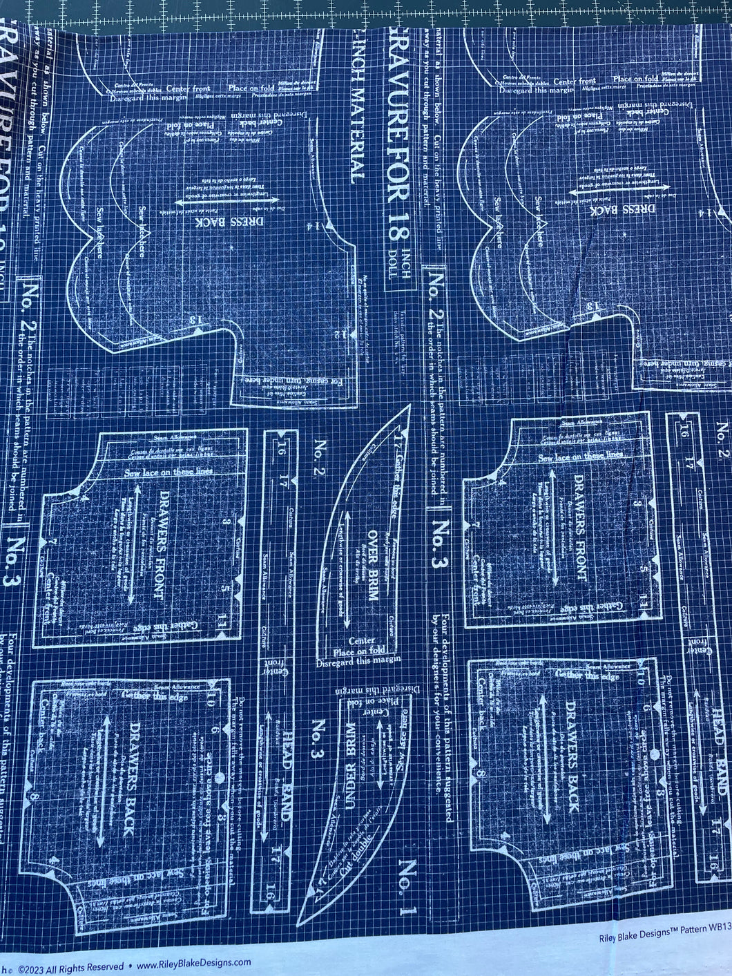 Sew Journal Wideback. Vintage Doll pattern Precut 108”x108” Wideback blue with white